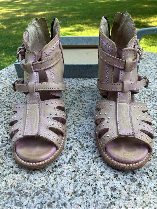 Freebird by Steven Shoes - FreeBird Connor Pink / Blush Studded Open-Toe Sandals 7